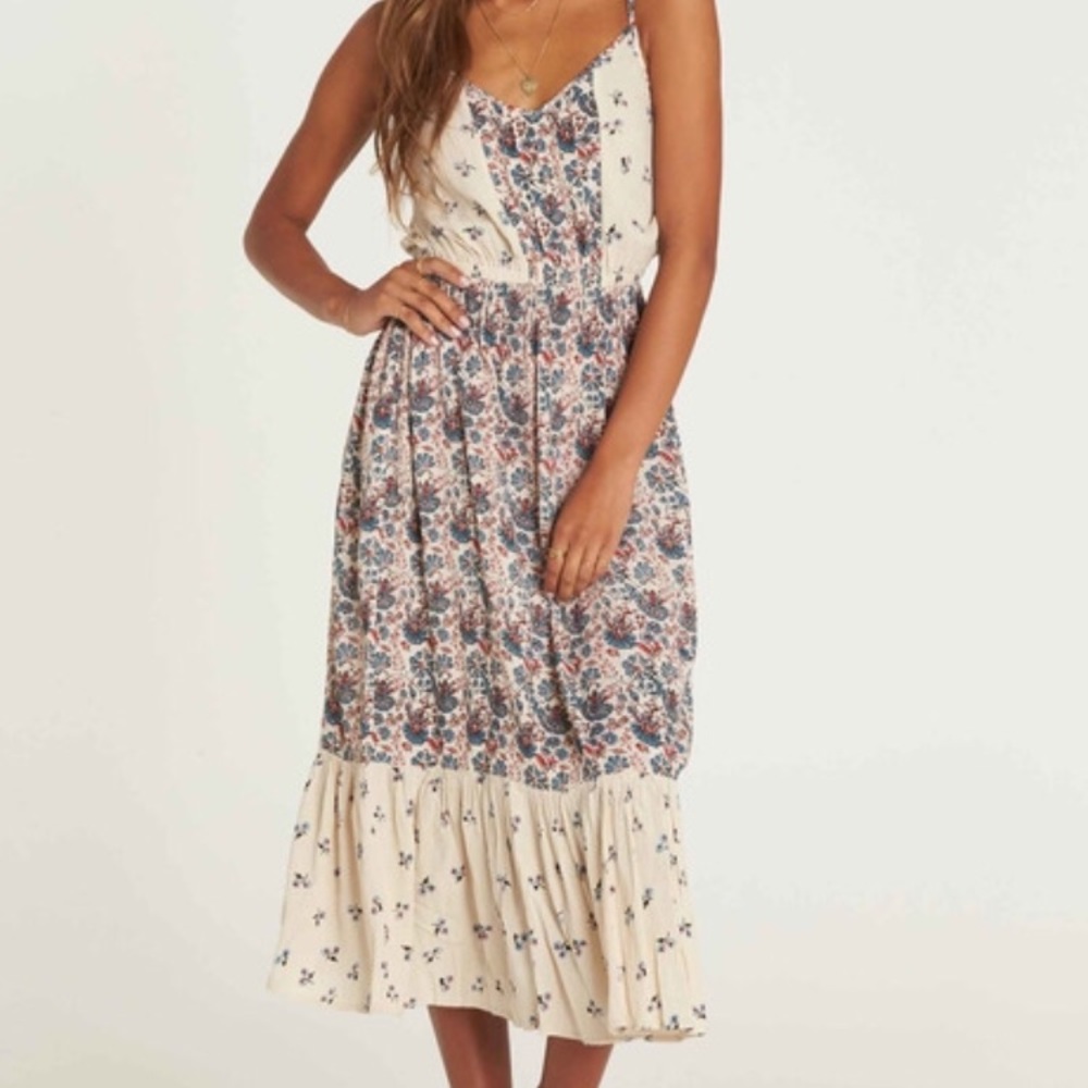 🌿Billabong Meadow Dew Midi Dress